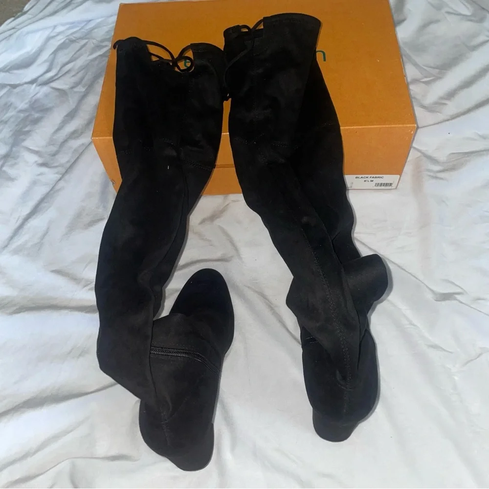 Women’s Unisa Over-the-knee High Faux Suede boots size 8.5 M